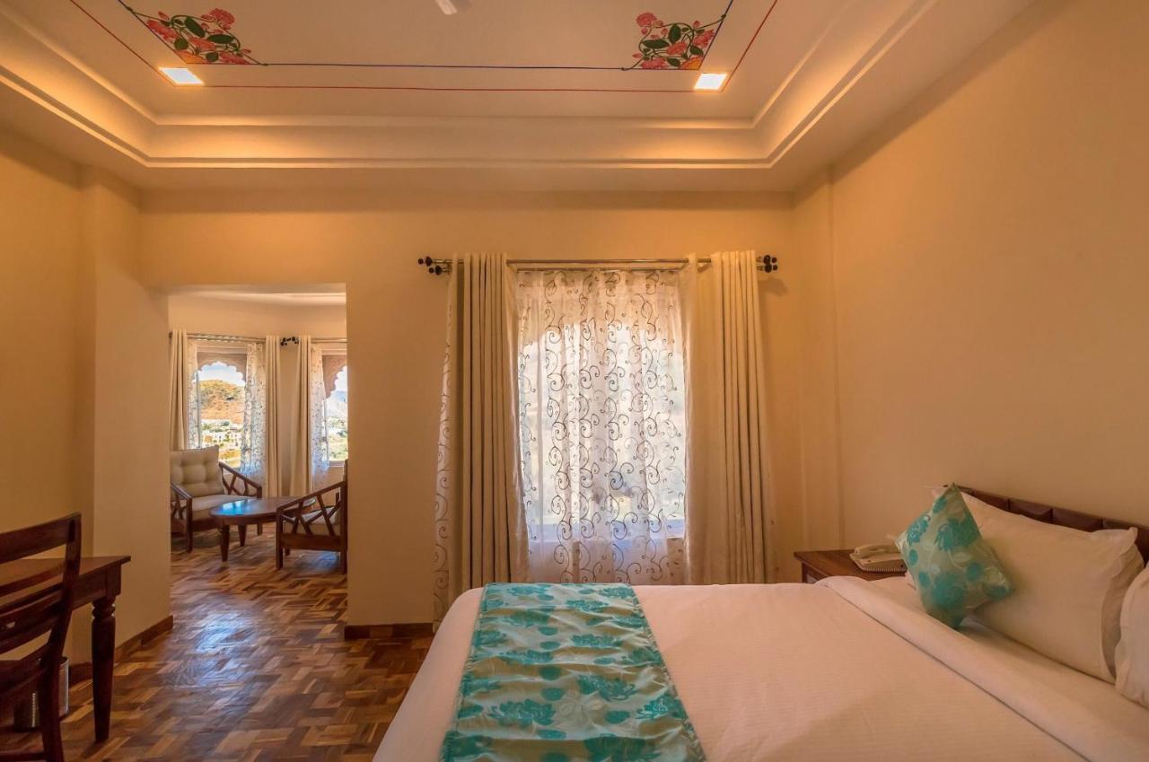Kumbhalgarh Fort Resort-Pure Veg Exterior photo